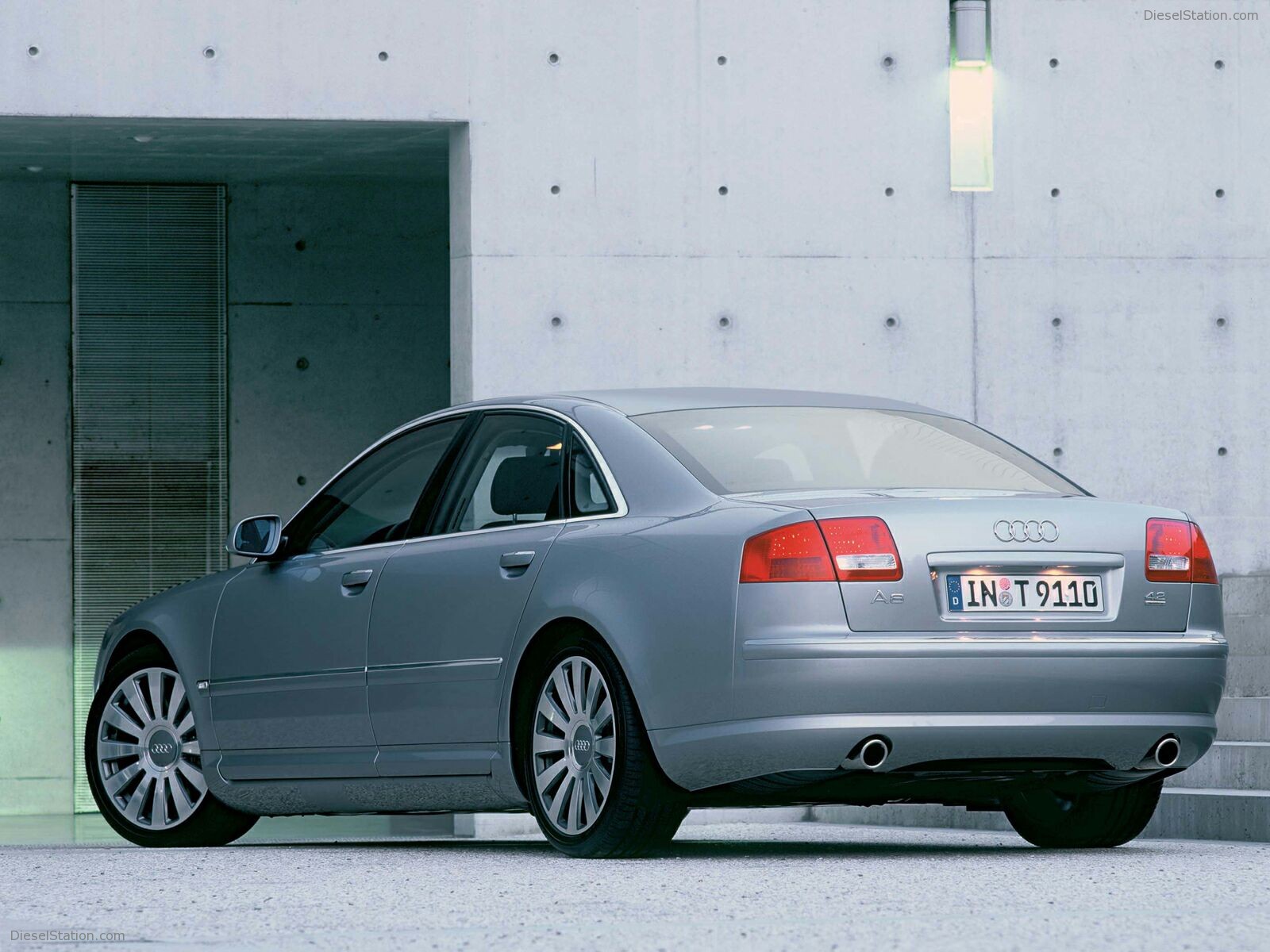 Audi A8 (2004)